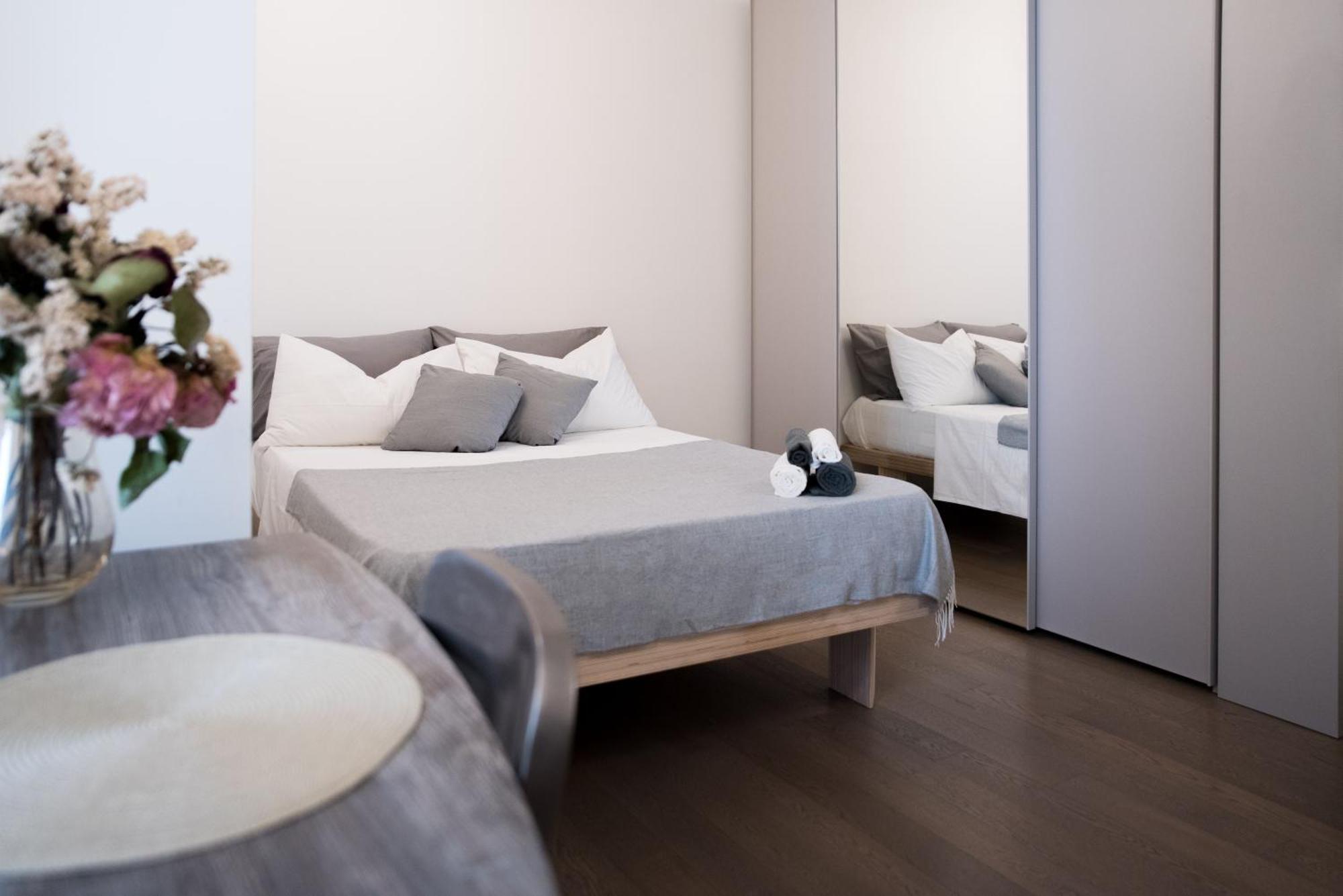 Artstay - Central Apartment Duomo, Spiga, Near Metro M1 — Photos 3